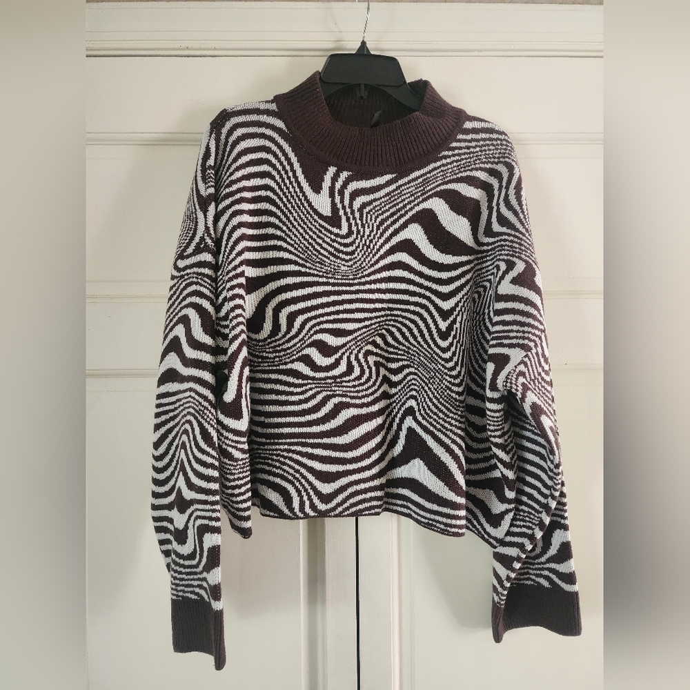 Divided Brown And White Patterned Turtleneck Swea… - image 1